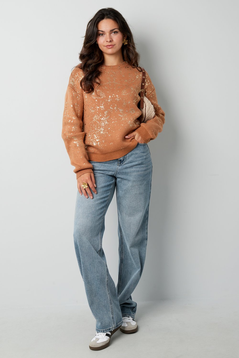 Jeans mit ausgestelltem Bein h5Bild3